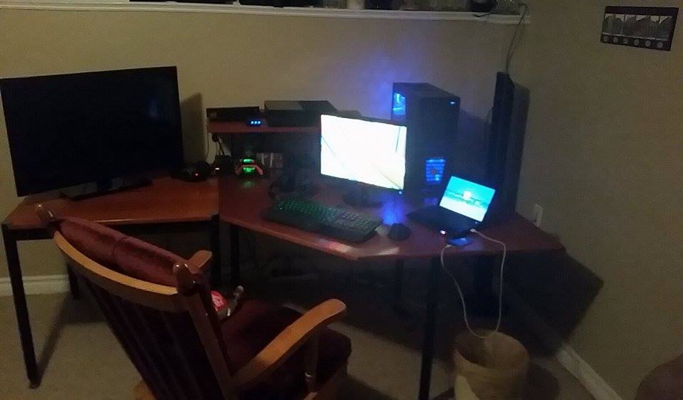 Gaming set up2.jpg